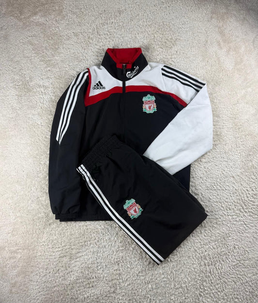 Liverpool FC Trainingsanzug Set – Adidas Retro Track Suit Schwarz/Rot/Weiß (L)
